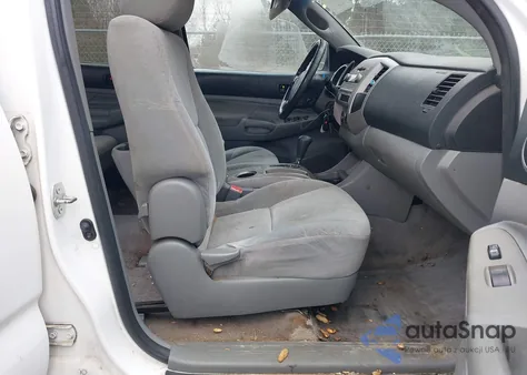 2006 Toyota Tacoma Prerunner V6 z USA, uszkodzony, nr VIN 3TMJU62N76M020501